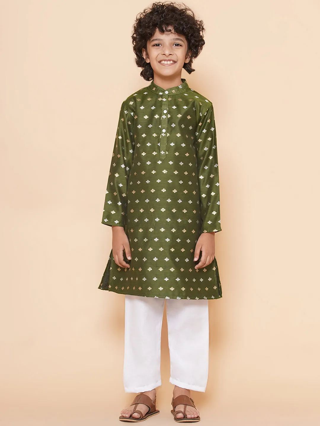 Boys Green Self Design Booti Kurta with Pyjamas