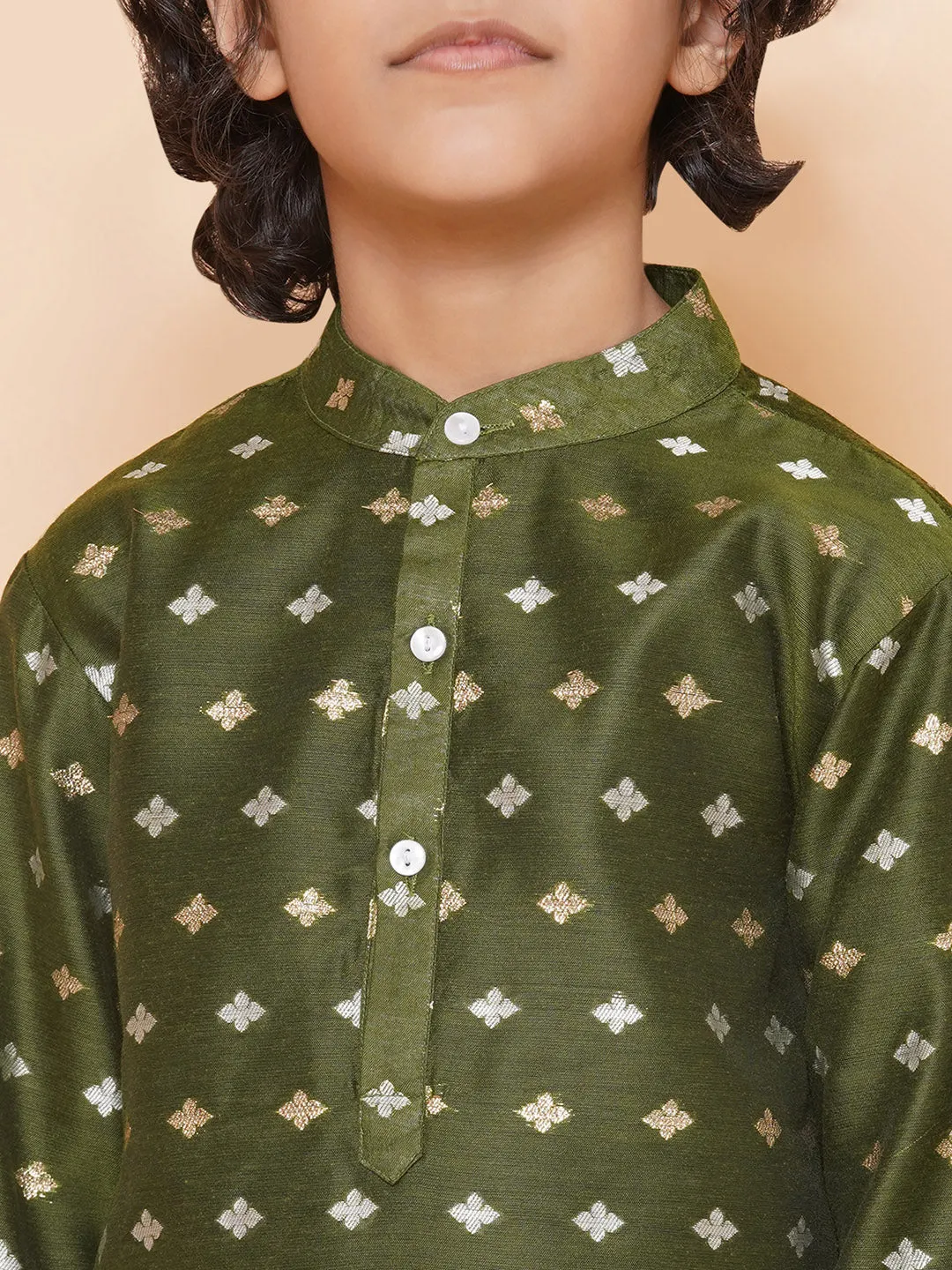 Boys Green Self Design Booti Kurta with Pyjamas