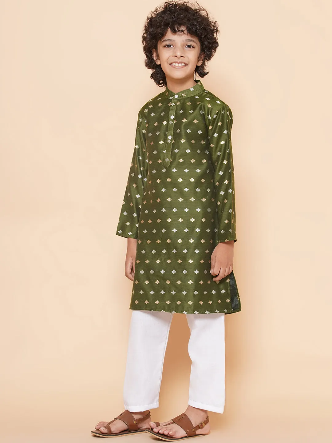 Boys Green Self Design Booti Kurta with Pyjamas