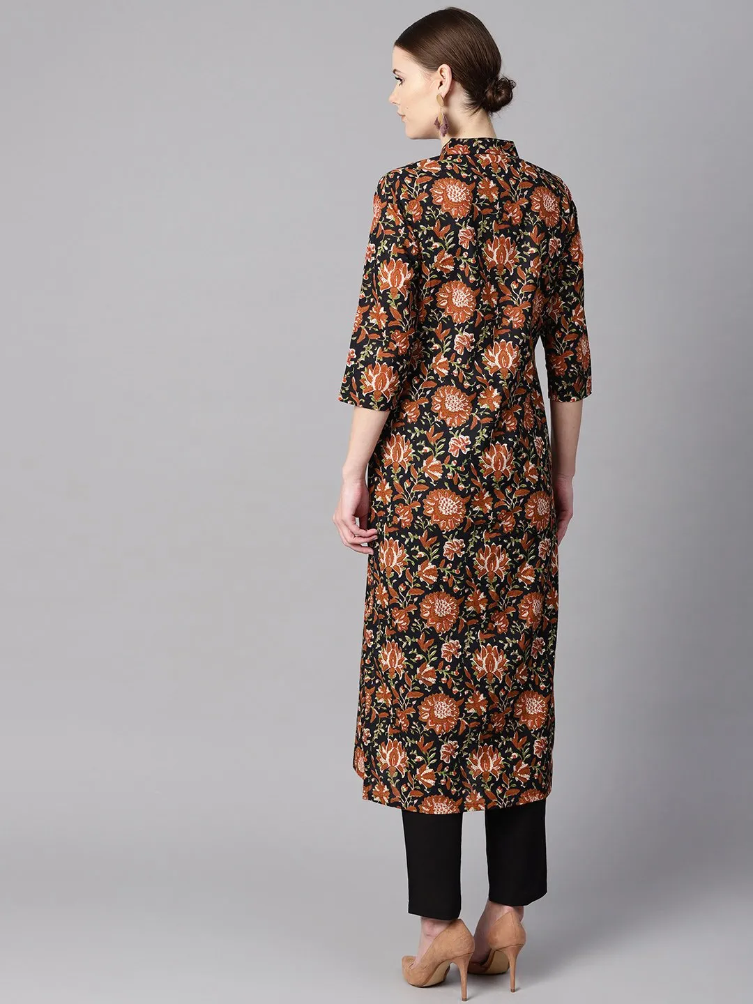 Floral Printed 3/4Th Sleeve A-Line Kurta With Solid Black Pants