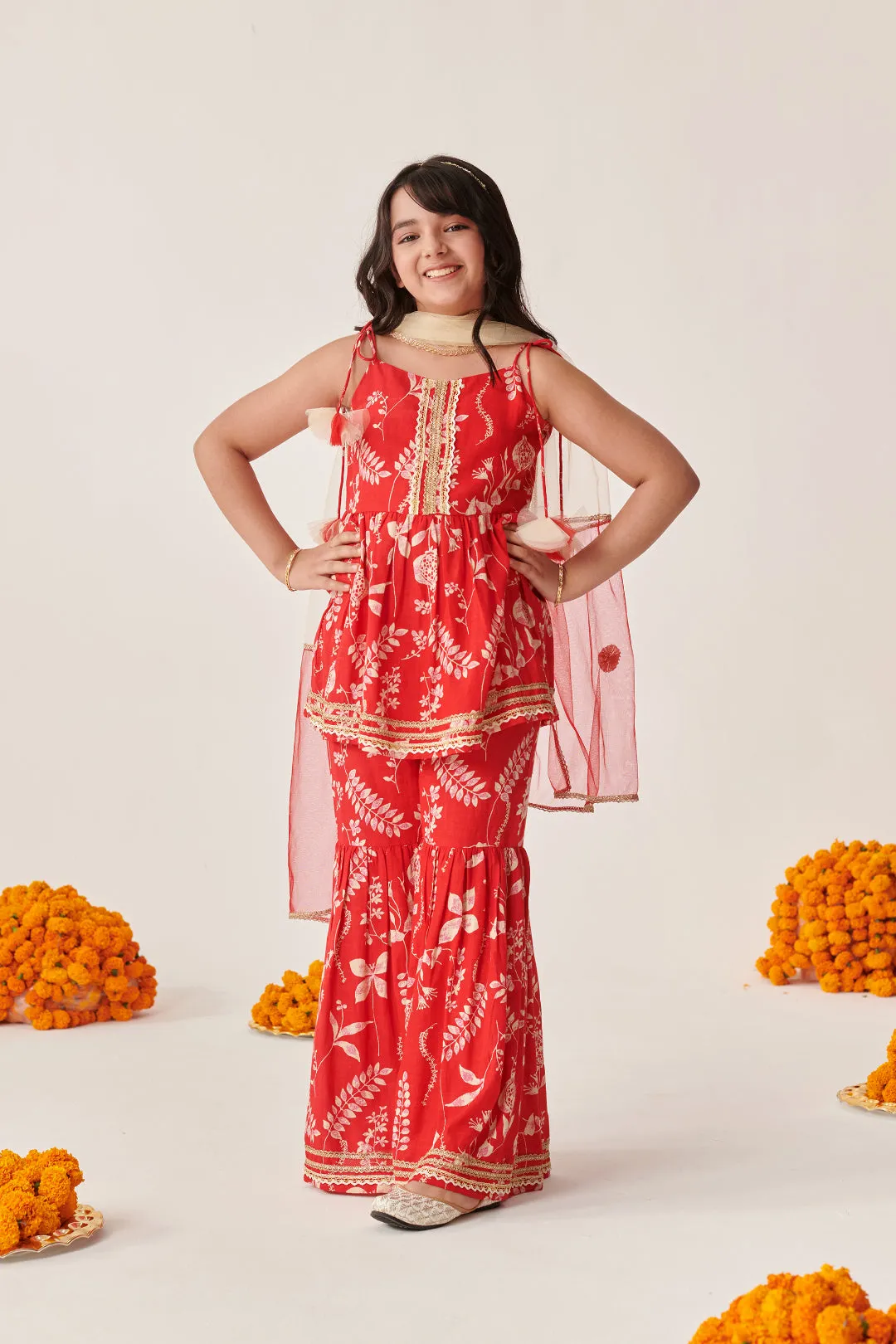 Girls Floral Printed Regular Kurti With Sharara & With Dupatta