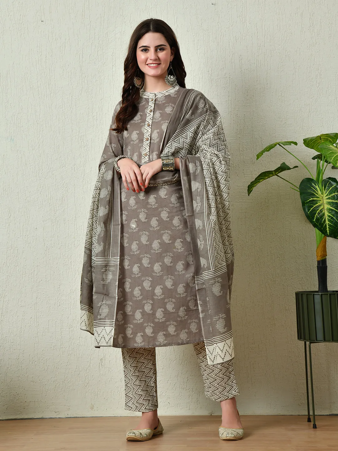 Grey Straight Kurta Pant With Dupatta Set