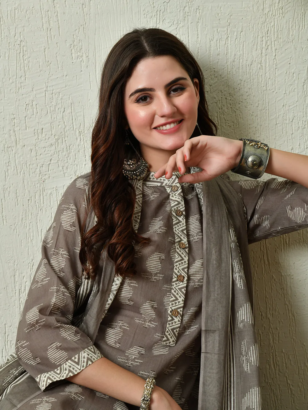 Grey Straight Kurta Pant With Dupatta Set