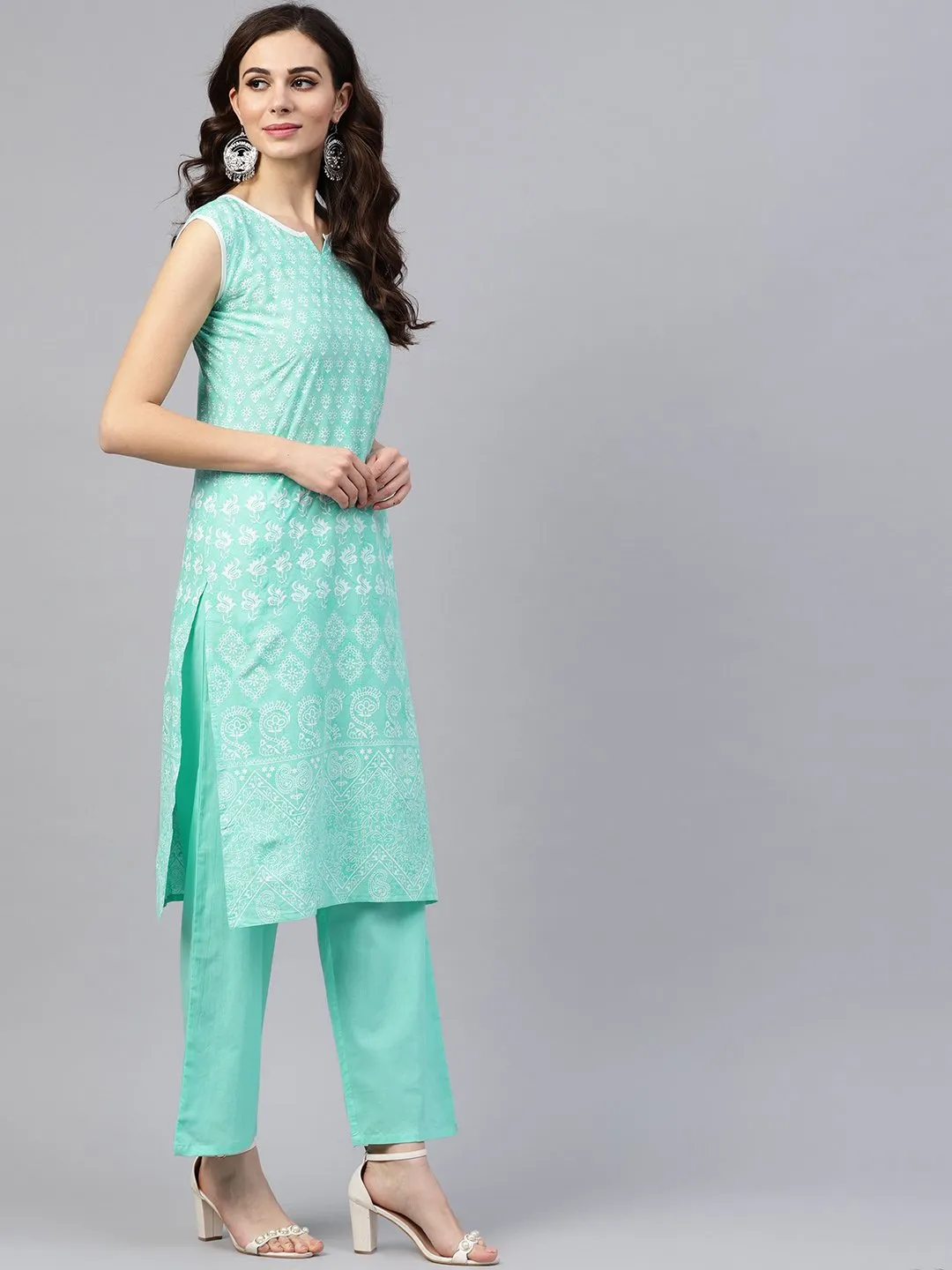 Sky Blue Sleeveless Printed Kurta Set With Solid Pants