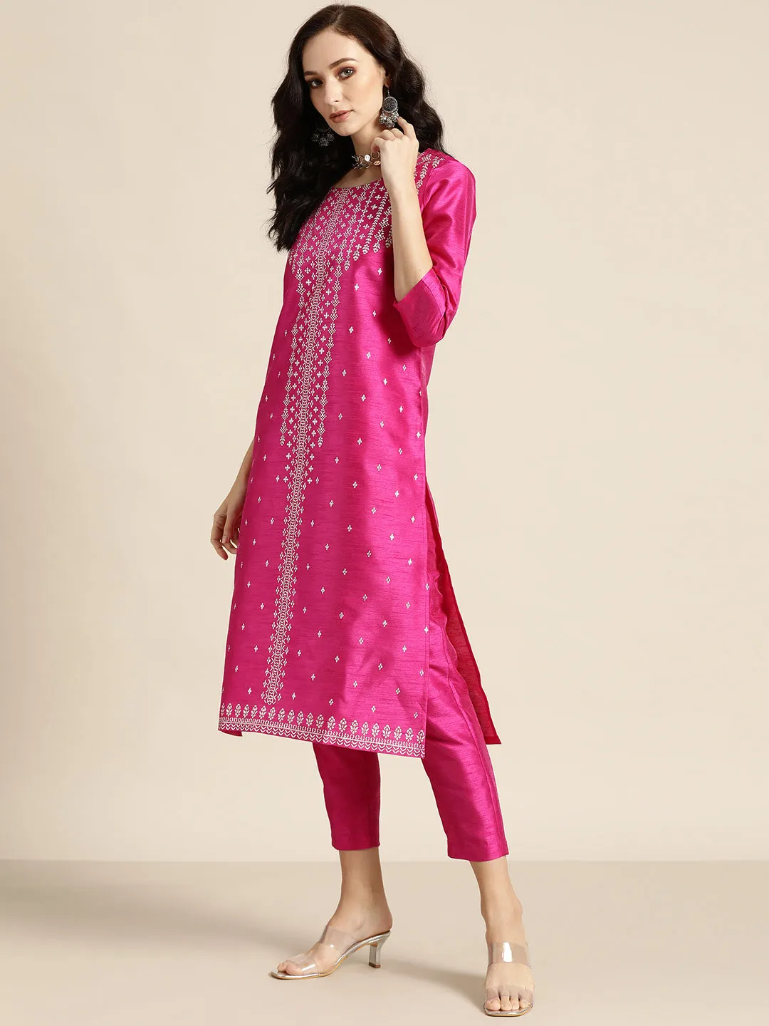 Women Fuchsia Mukaish Work Kurta With Pencil Pants