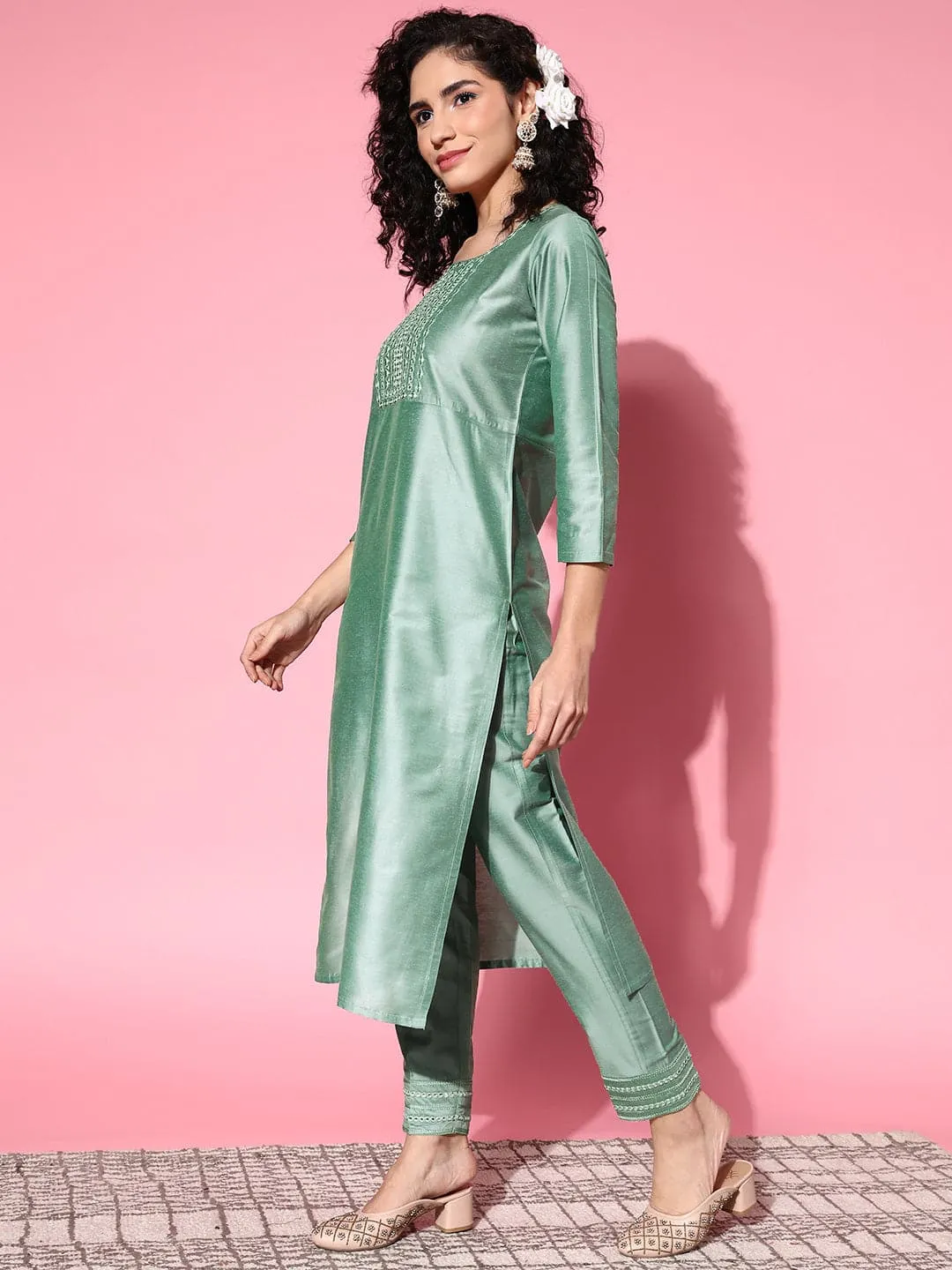 Women Green Mirror Embroidered Kurta With Pants