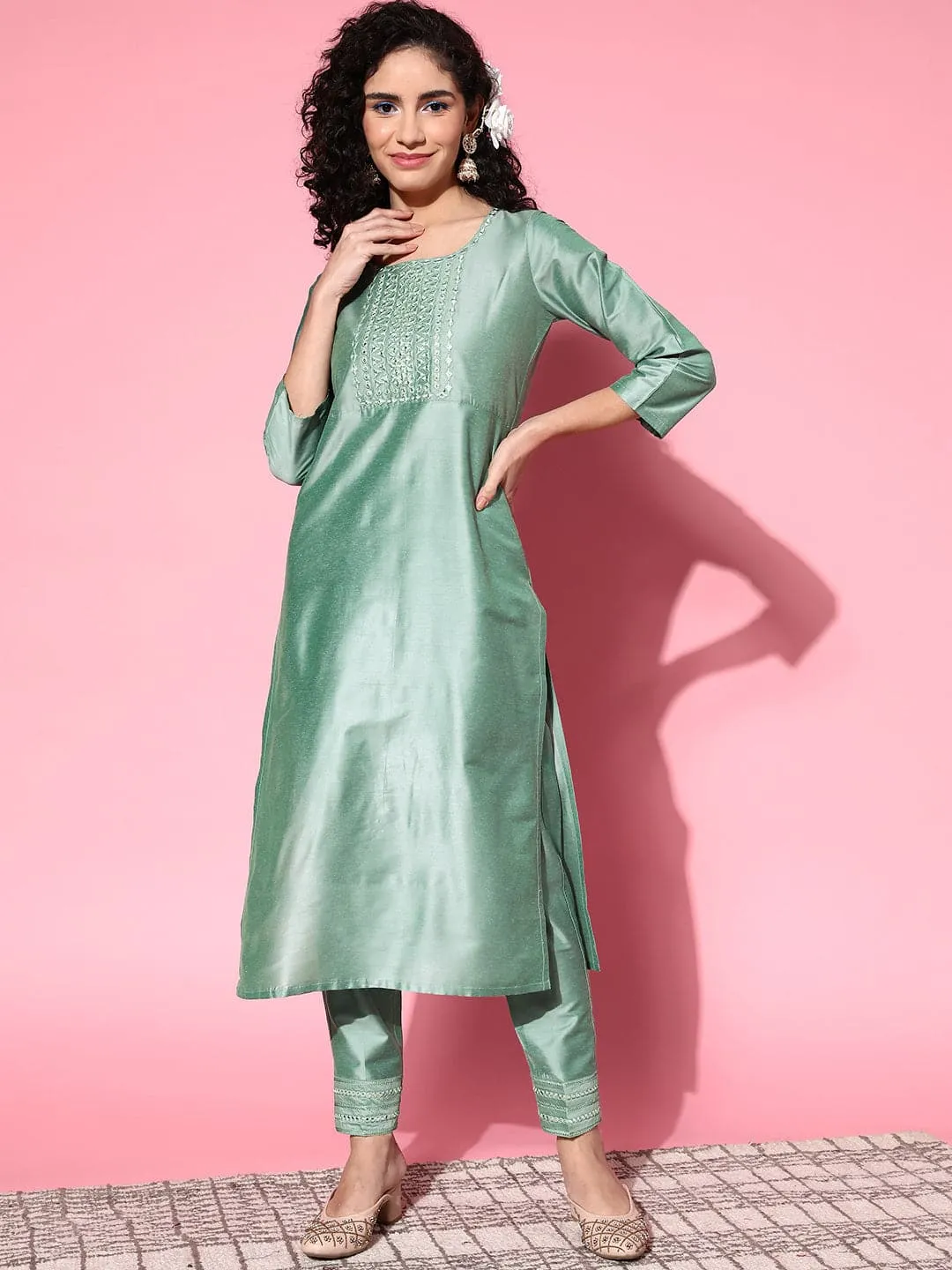 Women Green Mirror Embroidered Kurta With Pants